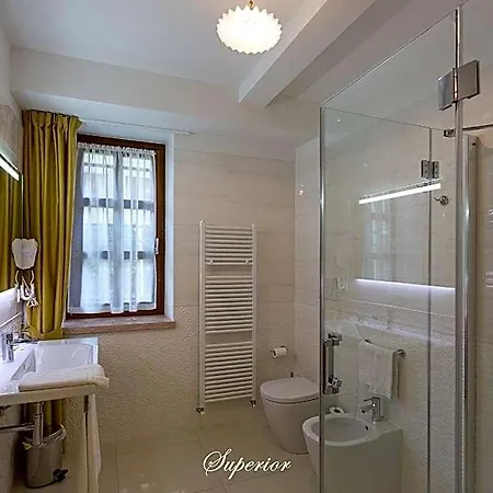 Mainard Lejlighedshotel