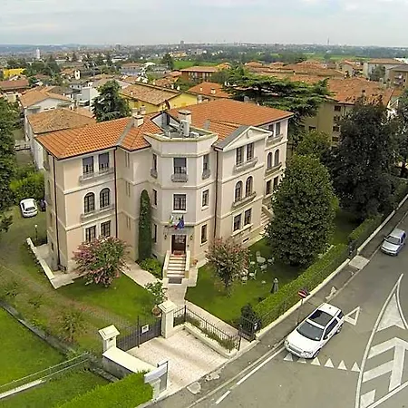 Mainard Lejlighedshotel Verona