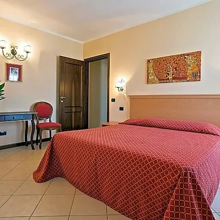 Mainard 4* Verona