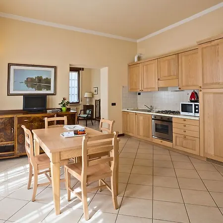 سكن Mainard 2* فيرونا