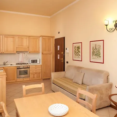 Hotel apartamentowy Mainard 4*