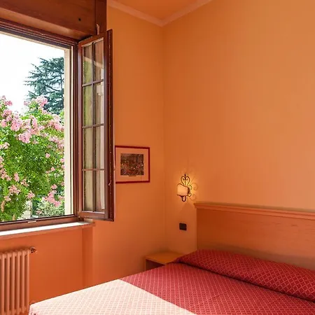Hotel apartamentowy Mainard