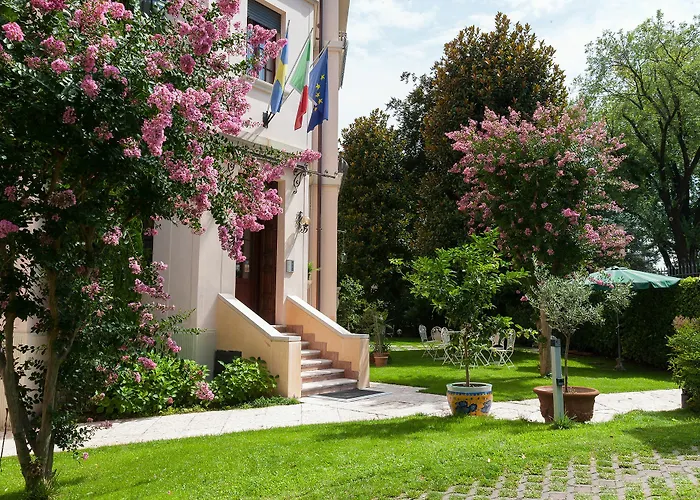 Mainard Aparthotel Verona